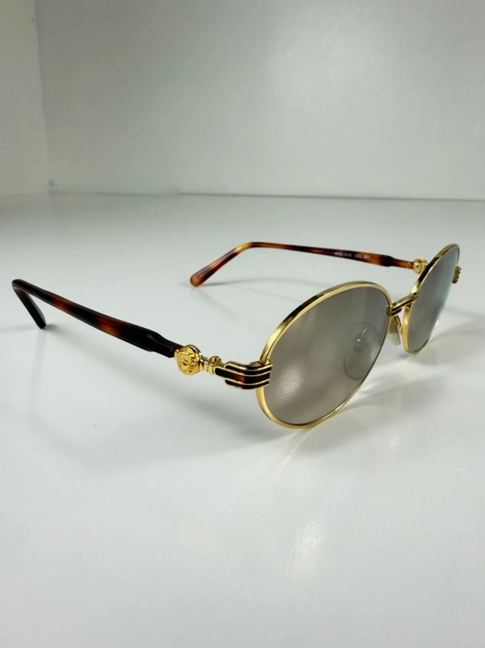 Vintage Gianni Versace Mod G51 Col 56 L Medusa Gold Havana Sunglasses Full Set